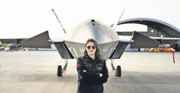 Kızılelma’nın kadın pilotu gençlerin hayallerini ufkun ötesine taşıyor