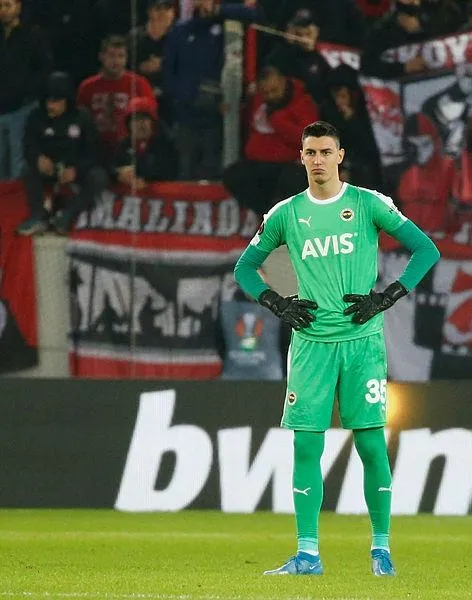 Özel haber... Fenerbahçe ile yollarını ayıran Berke Özer'in adı Beşiktaş ile anılıyordu: Eski kulübü de devreye girdi-7