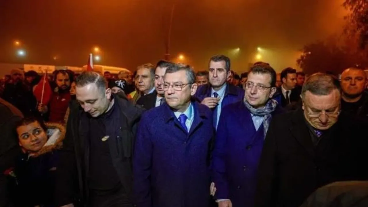 CHP’nin ChatGPT ile savaşı | Özgür Özel Hatay’dan Lütfü Savaş aday gösterdi: U dönüşüne geçti!