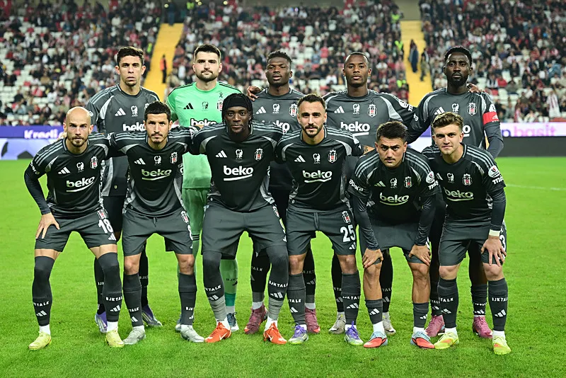 Beşiktaş'ın Antalyaspor maçı sonrası şok yorum! "Sergen'in ihaneti" - 4