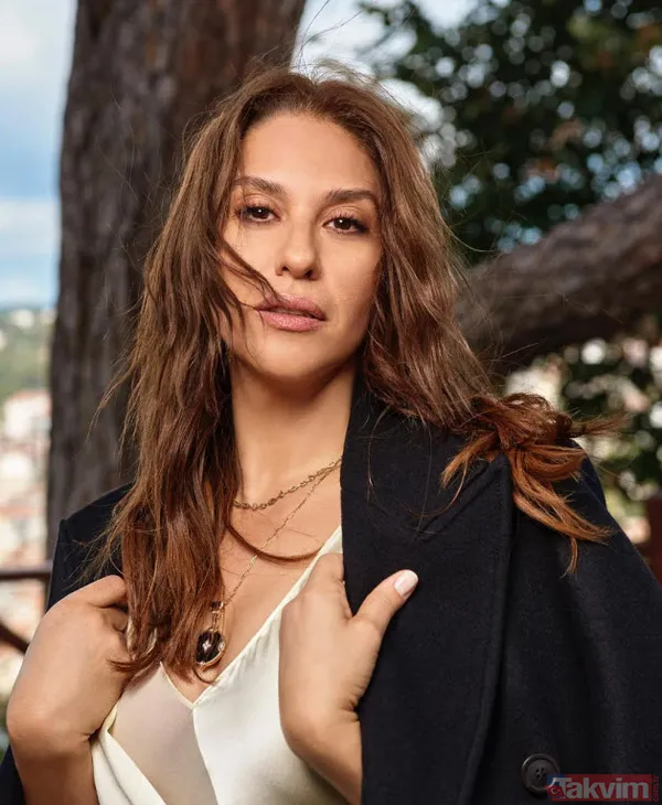 40 yıllık Kıvanç Tatlıtuğ oldu Kıvanç 'Tatlısu!' Kendi potunu ti'ye alan Nebahat Çehre'ye Başak Dizer'den yanıt: "Siz bizim..." - 15