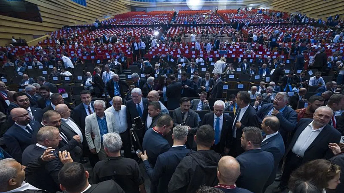 İyi Parti'de Olağanüstü Kurultay: Yeni Genel Başkan Müsavat Dervişoğlu oldu | GİK ve MDK üyeleri belirlendi | Başkan Erdoğan'dan tebrik telefonu