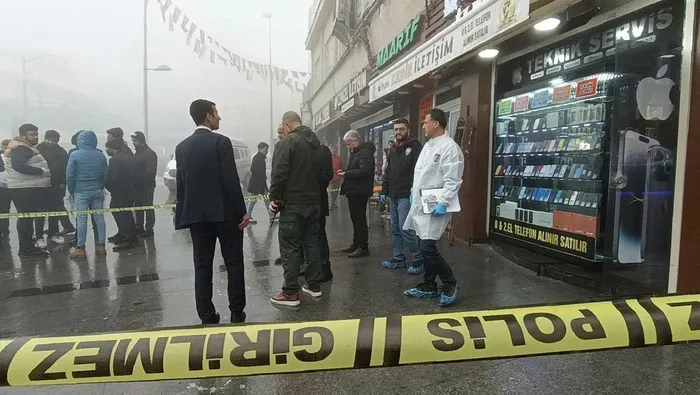 gaziantepte-alacak-verecek-meselesi-kanli-bitti-arkadasini-oldurdu-1702034626721.jpeg Gaziantep'te alacak verecek meselesi kanlı bitti: Arkadaşını öldürdü!-2