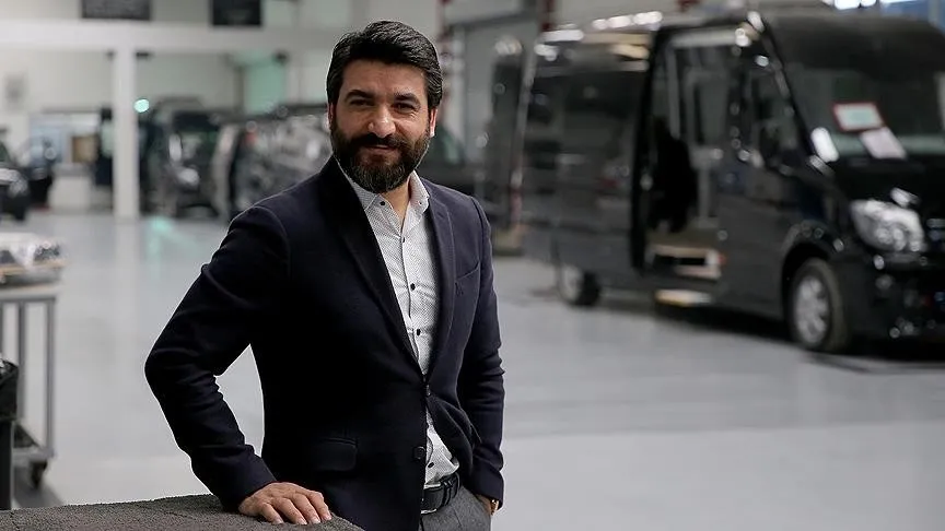 veli-agbabanin-kasasi-ozgur-ozelin-sirdasi-takvimin-desifre-ettigi-turgut-koc-cikarildigi-mahkemece-tutuklandi-1778614473836.jpeg Veli Ağbaba'nın kasası... Özgür Özel'in sırdaşı! Takvim'in deşifre ettiği Turgut Koç tutuklandı | Konuşursa CHP'de taşlar yerinden oynar-4