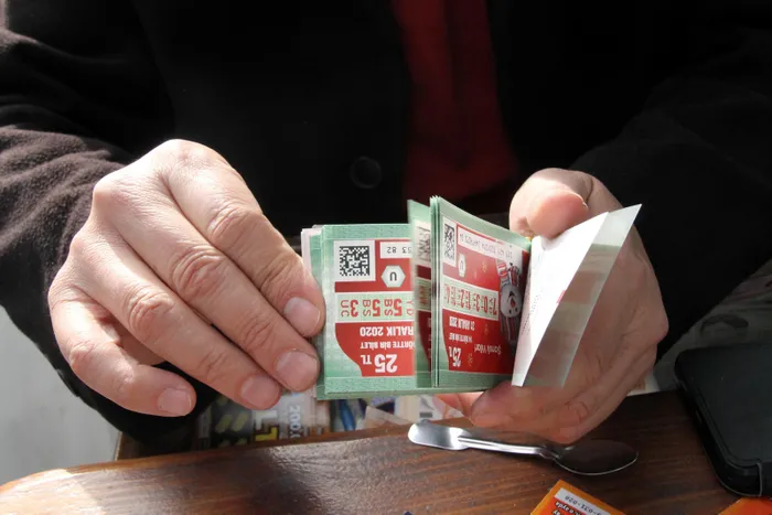 1703839002057.jpg Yarım bilet ne kadar veriyor? Yarım bilet ne kadar ikramiye alır 2024? Milli Piyango yarım bilete kaç para çıkıyor?-5