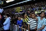 Fenerbahçeli Kuyt’a koştu