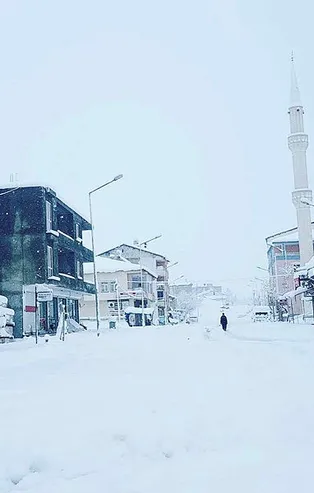 Adıyaman'da 130 yerleşim biriminde yollar kapandı
