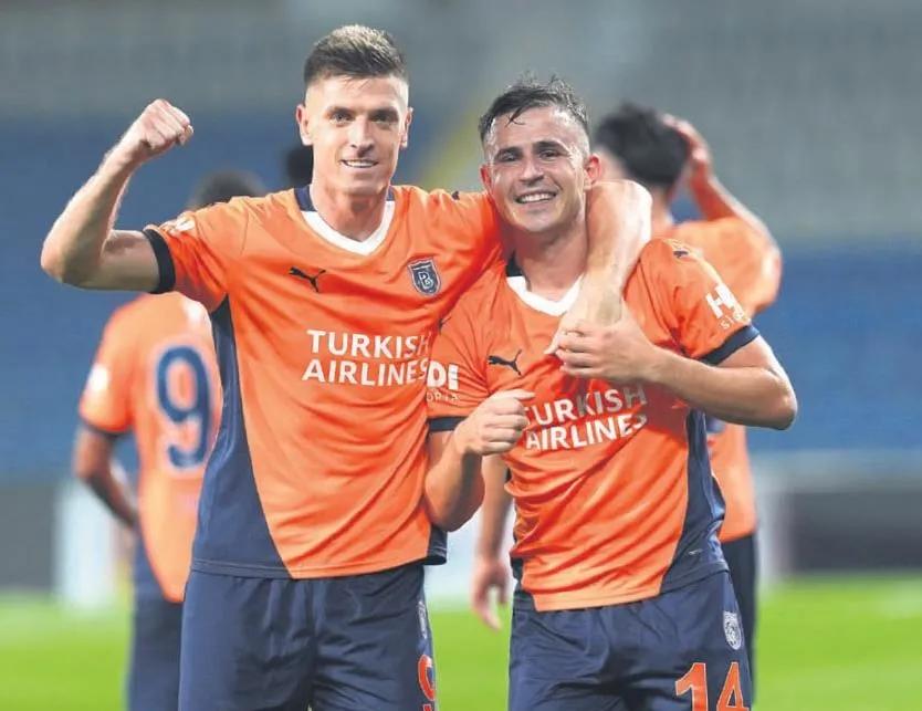 Başakşehir güle oynaya