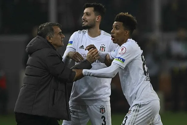ziraat-turkiye-kupasindaki-ankaragucu-besiktas-macinda-skandal-sahaya-musta-atildi-gedson-fernandes-1674082702566.jpeg Ziraat Türkiye Kupası'ndaki Ankaragücü - Beşiktaş maçında skandal! Sahaya muşta atıldı: Gedson Fernandes...-4