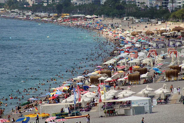 1627217550838.jpg Antalya'da tatilcilerin vazgeçilmezi oldu! 15 dakikası 600 TL! Talep patlaması yaşanıyor...-5