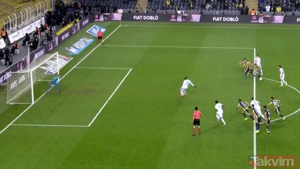 Fenerbahçe maçında kural hatası iddiası! Maç tekrar edilir mi? Kural kitabı ne diyor? İşte detaylar... - 13