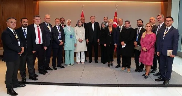 baskan-erdogandan-abd-donusu-onemli-mesajlar-fahis-fiyatla-mucadele-afganistan-ve-goc-meselesi-chpnin-kurt-sorunu-iddiasi-1632409818865.jpeg Başkan Erdoğan'dan ABD dönüşü önemli mesajlar! Fahiş fiyatla mücadele, 'Afganistan ve göç' meselesi, CHP'nin 'Kürt sorunu' iddiası...-4