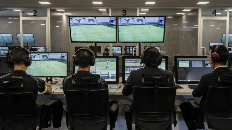 tffden-yabanci-var-ve-goruntu-tartismalarina-yanit-1773382675959.jpeg TFF’den yabancı VAR ve görüntü tartışmalarına yanıt-3