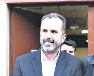 Gülen asker
