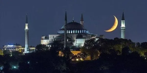 Faziletlerle dolu mübarek bir gece: Mevlid Kandili'nde eller göğe gönüller Rabbe açılacak-7