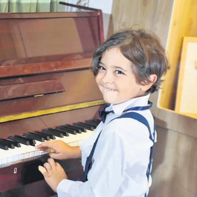 Işık saçan çocuk