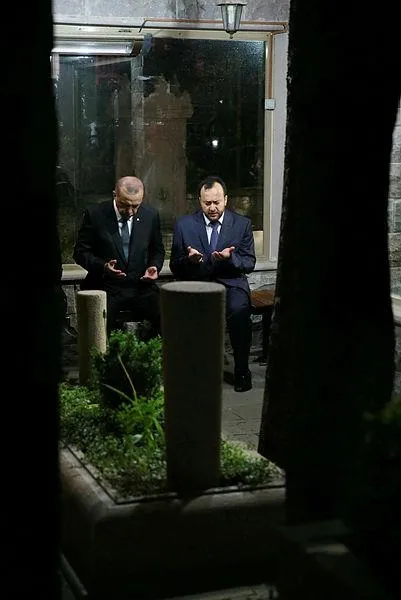Erdoğan'dan, Arvasi Hazretleri'nin kabrine ziyaret-3