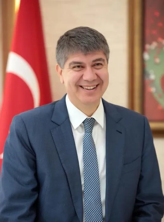 AK Parti Antalya Büyükşehir Belediye Başkan adayı Menderes Türel hayatı - Menderes Türel kimdir nereli, kaç yaşında?-1