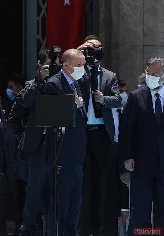 Taksim Camii İstanbul'un sembolleri arasında yerini aldı! İşte en güzel kareler - 24