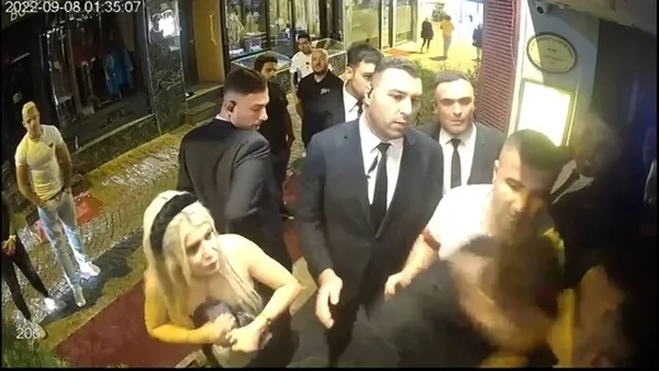 son-dakika-turkiye-besiktas-ortakoydeki-dayak-olayini-konusuyor-yeni-detaylar-ortaya-cikti-silahli-saldiri-da-1664101721462.jpg SON DAKİKA: Türkiye Beşiktaş Ortaköy'deki dayak olayını konuşuyor! Yeni detaylar ortaya çıktı: Silahlı saldırı da düzenlendi 5 kişi tutuklandı-5