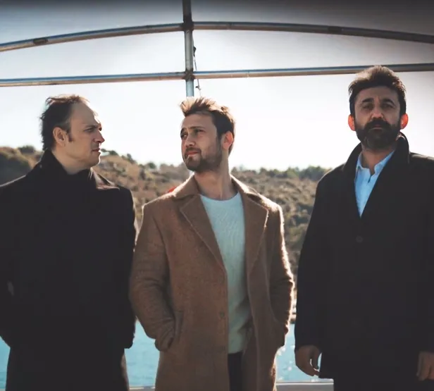 1666695972125.jpg Soğuk duş etkisi yaratacak! Çukur dizisi yeniden mi başlayacak belli oldu! Yapımcıdan tokat gibi açıklama: "Yazmışlar, ben de okudum.''-4