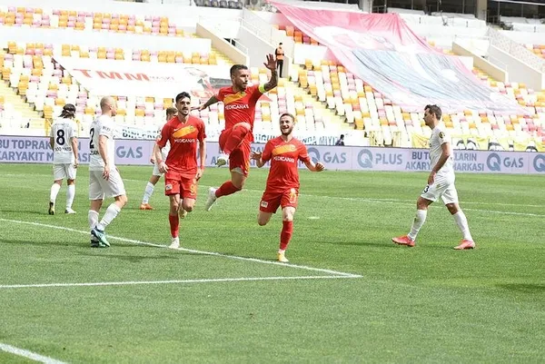 Ajax şampiyon oldu (Yurttan ve dünyadan spor gündemi)-8