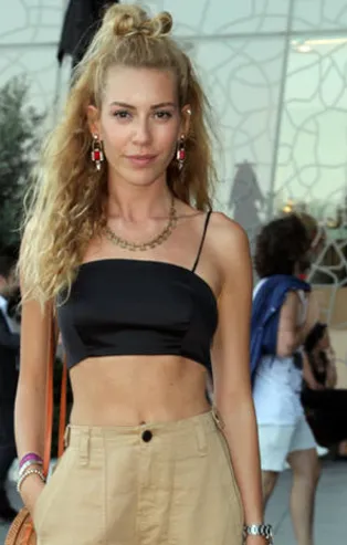 Yüksek bel şıklığını tercih eden ünlüler