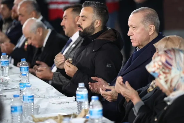 durmak-dinlenmek-yok-yeniden-insa-ve-ihyada-sira-elazigda-1680327022688.jpg