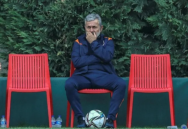 Süper Lig'in 2019-20 sezonu şampiyonu Başakşehir'in rotası yeniden zirve-2