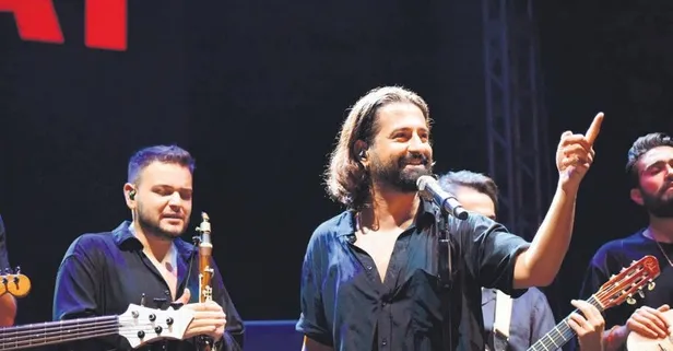 Başarılı sanatçı Koray Avcı'dan sahne öncesi samimi açıklamalar