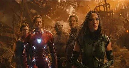 Avengers: Infinity War Yenilmezler: Sonsuzluk Savaşı gişeyi alt üst etti