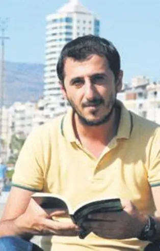 "İZBAN kekosu" diye küçümsenmişti... 5 yıl sonra yazar oldu!