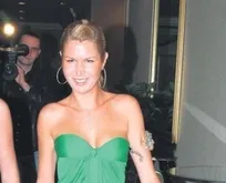 ’Derin’ iyilik! Sosyetenin ünlü ismi Derin Mermerci sokak hayvanları için harekete geçti