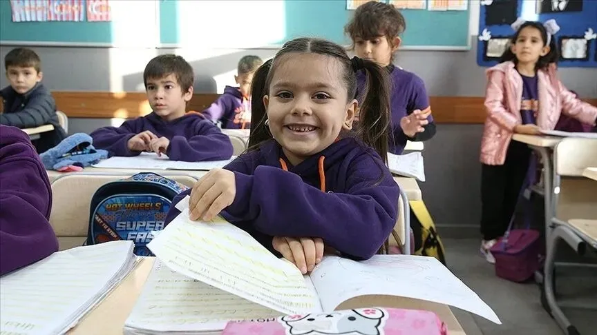 mebden-karne-ve-disiplin-duzenlemesi-devamsizlik-yapan-dikkat-1785227864440.jpeg (Haberin fotoğrafları AA'dan alınmıştır.)