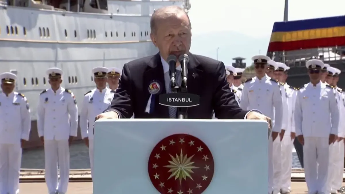 Romanya'ya 'Cam Roman' teslim edildi; Erdoğan savunma sanayii başarısını ve Türkiye‑Romanya deniz işbirliğini vurguladı