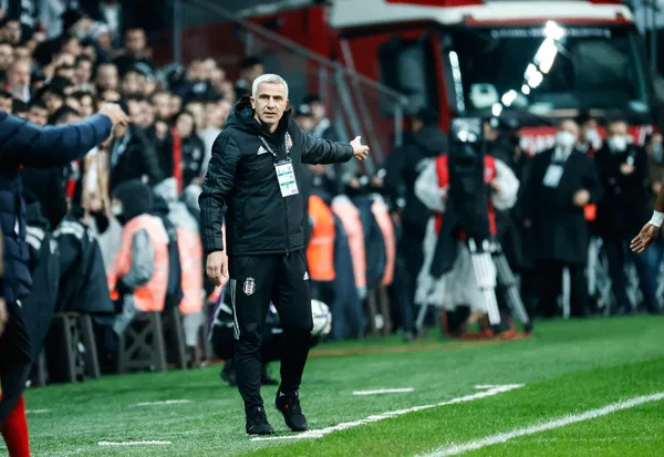 son-dakika-besiktasin-yeni-teknik-direktoru-belli-oldu-ondere-karaveli-ile-yola-devam-1639414801627.jpg SON DAKİKA: Beşiktaş'ın yeni teknik direktörü belli oldu! Öndere Karaveli ile yola devam-2