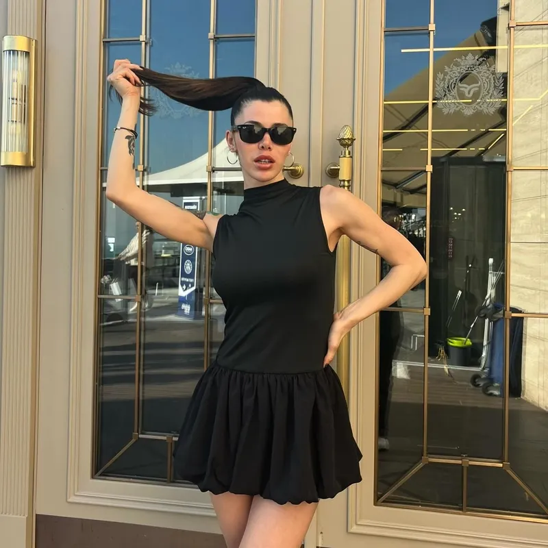 survivorda-murat-boz-krizi-nefise-karatay-gozumun-icine-baka-baka-1775556121262.jpg Survivor’da Murat Boz krizi! Nefise Karatay: "Gözümün içine baka baka..."-5