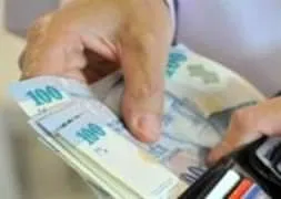 500 liralık burs telefonları kitledi