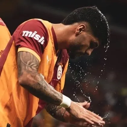 Eren Elmalı sahalara dönüyor