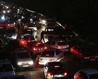 İran’da benzin zammına tepkiler siyaseti de sarstı