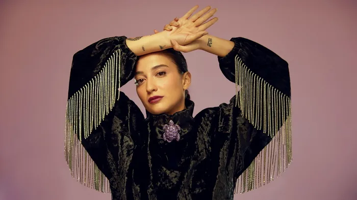 melike-sahin-ortak-karar-diyerek-ozur-diledi-ibbnin-yalanlayan-paylasimina-tepki-yagdi-son-ana-kadar-hazirda-b-1701548400664.jpg Melike Şahin 'ortak karar' diyerek özür diledi! İBB'nin yalanlayan paylaşımına tepki yağdı! "Son ana kadar hazırda bekledim yemin olsun..."-4