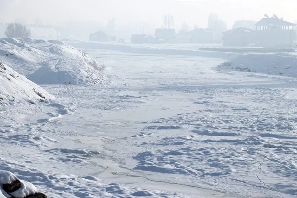 agri-eksi-33u-gordu-turkiyenin-en-soguk-ili-oldu-1642412723403.jpg Ağrı eksi 32'yi gördü! Türkiye'nin en soğuk ili oldu-3