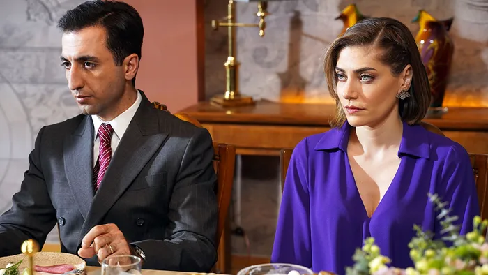 yali-capkini-seyircisini-ayaga-kaldiran-goruntu-geldi-efsane-isim-rakip-diziye-gecti-1701936820667.jpg Yalı Çapkını seyircisini deliye döndürecek haber geldi! Yıldız isim rakip diziye geçiyor-7