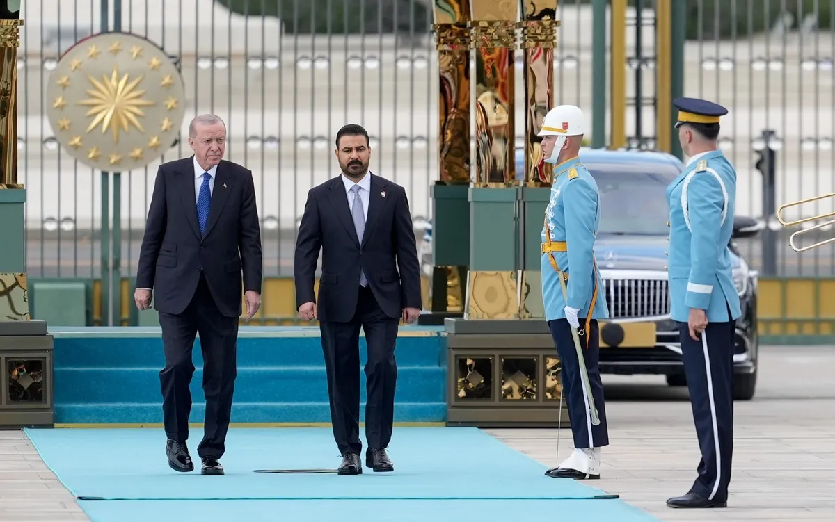 baskan-erdogan-irak-basbakani-zeydiyi-kabul-etti-1785249830187.jpeg Başkan Erdoğan Irak Başbakanı Zeydi’yi kabul etti: Masada terörle mücadele ve Kalkınma Yolu var-4