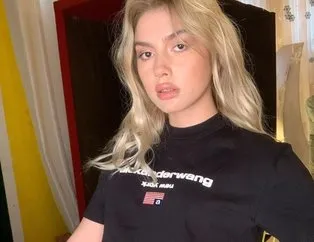 Aleyna Tilki'nin mini etekli liseli kostümü olay yarattı! "Orası nasıl bir lise öyle?"