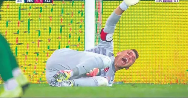 Galatasaray Da Muslera Depremi Kaval Kemigi 2 Yeden Kirildi Sezonu Kapatti Takvim