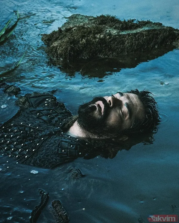 7 yıl önce evlenmişlerdi! Kuruluş Osman'ın yıldızı Burak Özçivit’ten samimi itiraflar! “Fahriye'nin notları benim için önemli” - 6