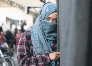 İdlib’de Rusya ve Esad’ın bombalarından kaçan aileler, hapishanelere sığındı