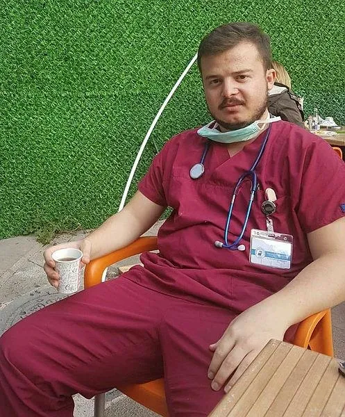 Denizli'de korkunç olay! Parfüm satmak için girdiği hastanedeki iki doktoru rehin alıp, tehdit etti-6