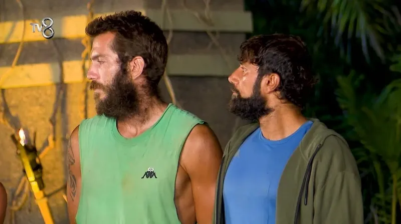 survivor-2024-kim-elendi-herkes-yunus-emreyi-beklerken-yarismaya-o-isim-veda-etti-yunus-emre-yaman-ozgur-batuh-1713393597083.jpeg Herkes Yunus Emre'yi beklerken yarışmaya o isim veda etti... Yunus Emre- Yaman, Özgür - Batuhan...-3